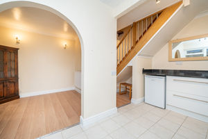 KITCHEN- click for photo gallery